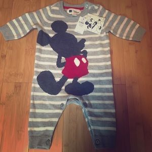 GAP Disney Mickey Mouse Sweater One-piece 0-3mths